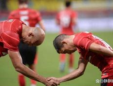 开云-Doinb回归赛场，出色防守首场状态亮眼，皇家马德里观众沸腾！的简单介绍